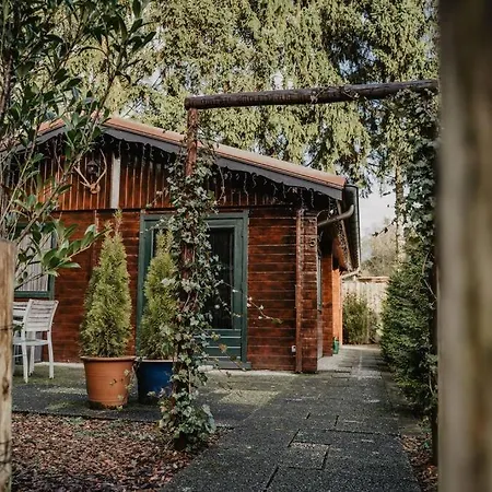 Сasa de vacaciones Cosy And Romantic Forest House Met Infrarood Sauna Op De Veluwe *